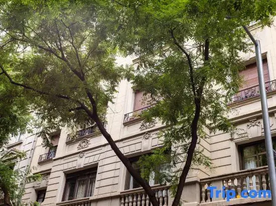 Apartment Mirland — отель с удобствами в Барселоне