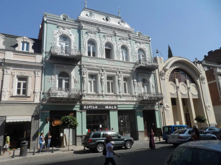Цены на Apartment Mazniashvili 31 в Тбилиси