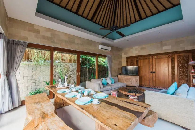 Villa Lacasa3 -Modern tropical 3BR Villa with butler — комфортный отель в Кута