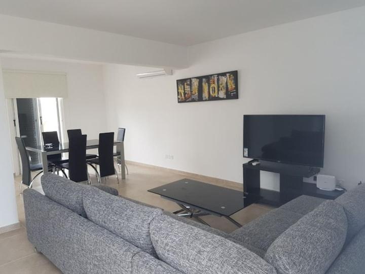 Цены на EPISTIMI 3 Bedroom Holiday House в Айя-Напа