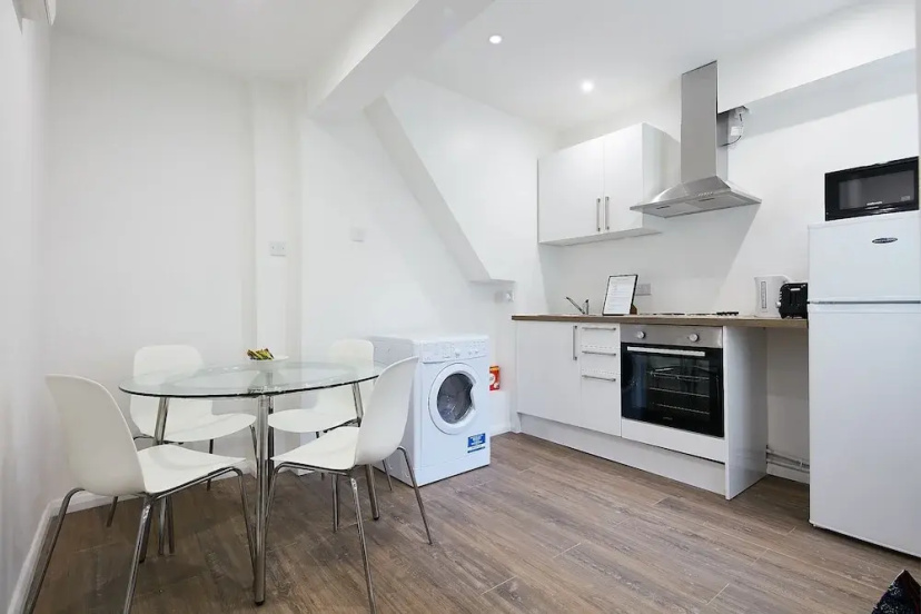 Цены на Charmstay Apartments в Лондоне