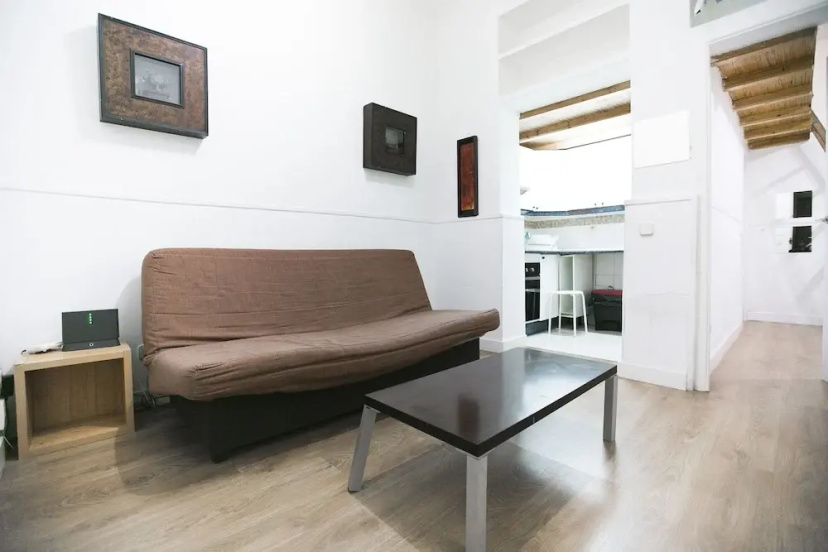 Apartamento San Vicente Ferrer — отель с удобствами в Мадриде