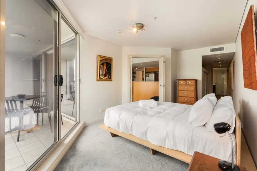 Apartment in Iconic Fingerwharf — забронировать отель в Сиднее