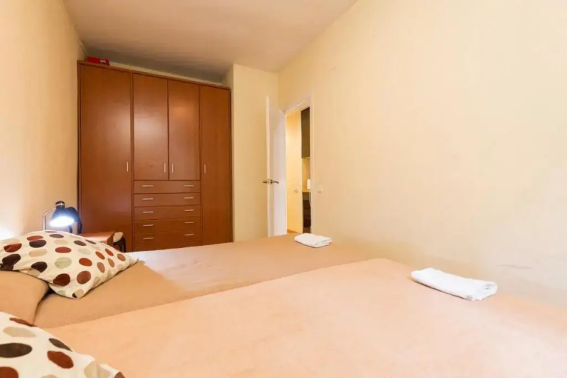 ApartEasy - Sant Antoni Market — отель с удобным расположением в Барселоне