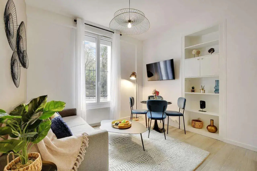 CMG Buttes Chaumont 4P-1BR — комфортный отель в Париже
