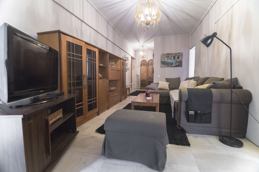 Цены на Stunning Central Apartment в Афины