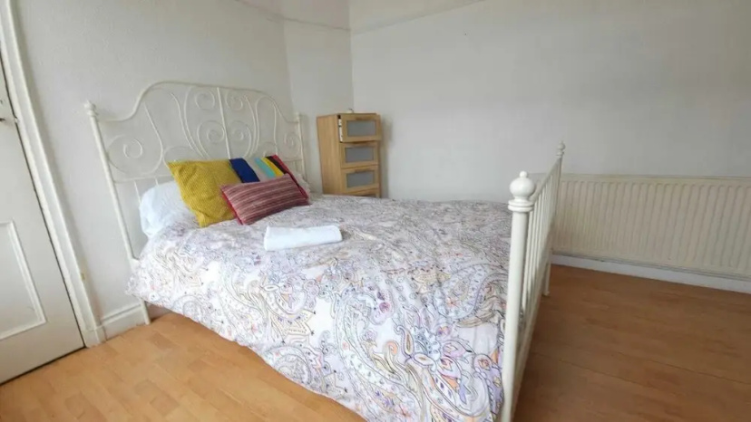 Цены на London Edgware Station Apartment в Лондоне