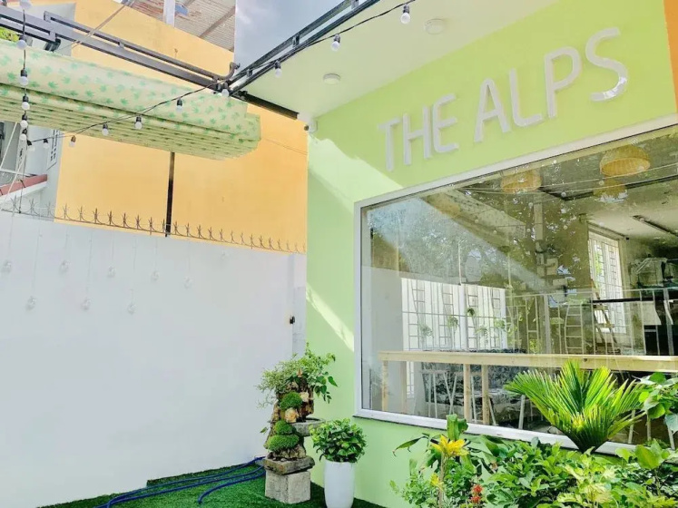 The Alps Homestay — забронировать отель в Дананге