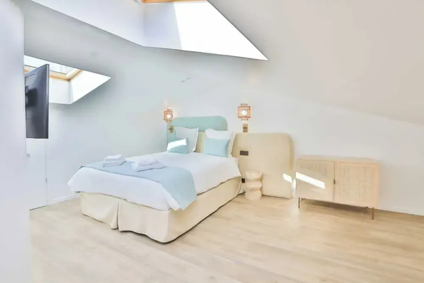 Nice 2 bed Flat - Hyper Centre St Tropez — комфортный отель в Сент-Тропезе