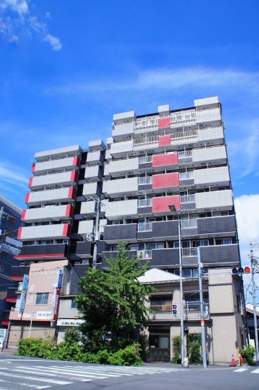 Tiara Court West apartment — забронировать отель в Осаке