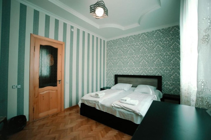 Apartment OLD KUTAISI — отель с удобствами в Кутаиси