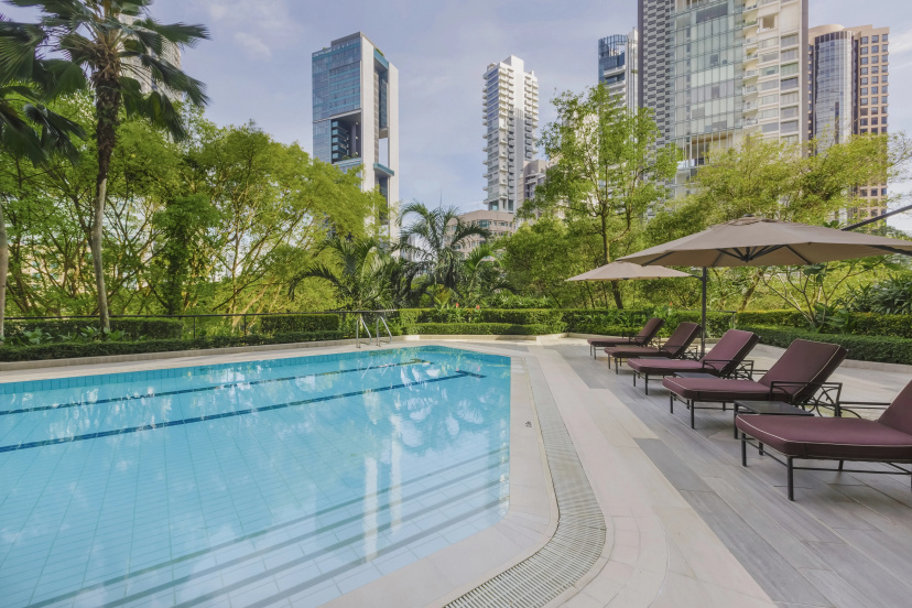 Otel' Four Seasons Singapore — комфортный отель в Сингапур