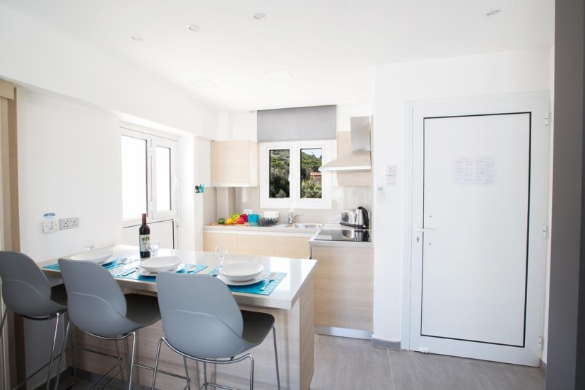 Evelina Apartment — комфортный отель в Протарас