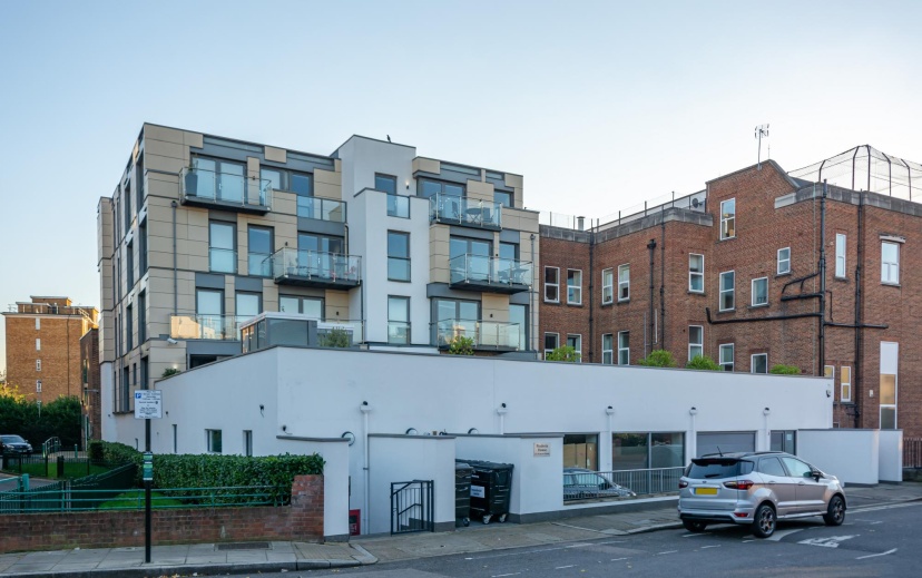 Three Bedroom Apartment in Hoxton — отель с удобствами в Лондоне