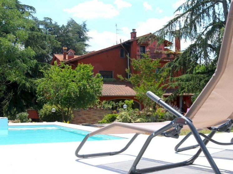 Цены на Villa Roma '900 в Риме