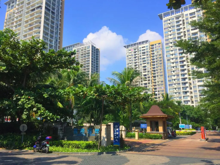Sanya Beach Yard Apartment Sanya Bay — отель с удобствами в Санье