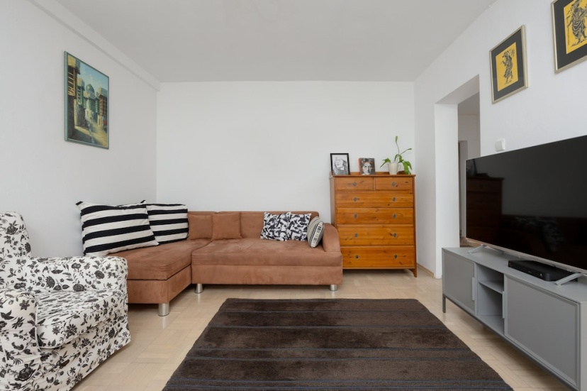 Rodzinny Apartament Balkon by Renters — отель с удобным расположением в Варшаве