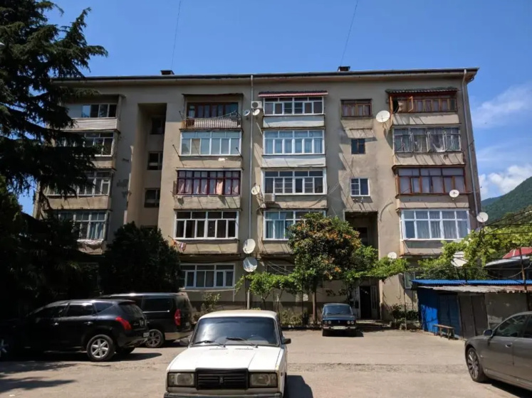 Apartment on Abazgaa 37/2 — отель с удобствами в Гагра