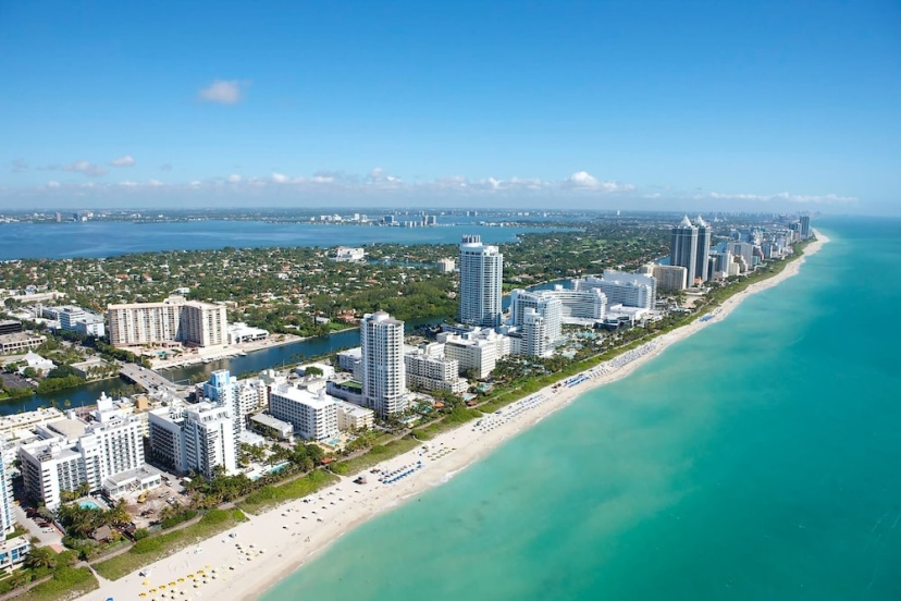 Your Miami Base With Free Parking — отель с удобствами в Майами