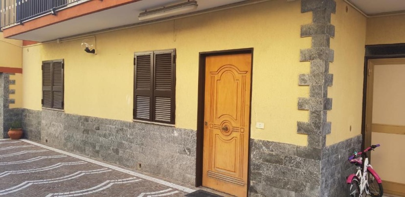 New House Napoli parcheggio gratis — забронировать отель в Неаполе