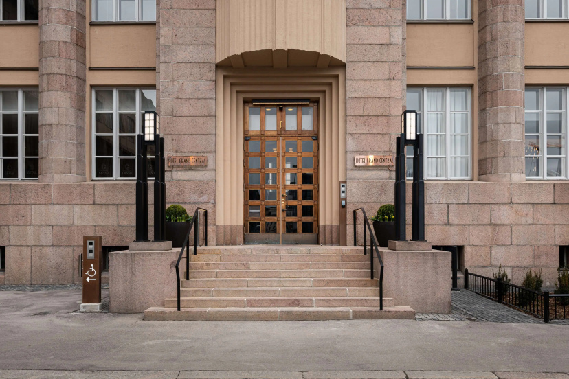 Сравните цены на Scandic Grand Central Helsinki в Хельсинки