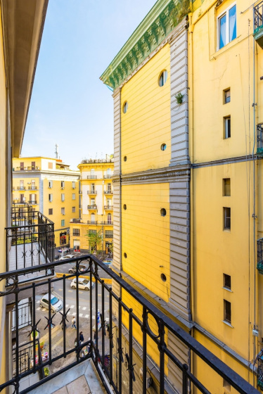 Цены на Casa al Rettifilo con Terrazzo by Wonderful Italy в Неаполе