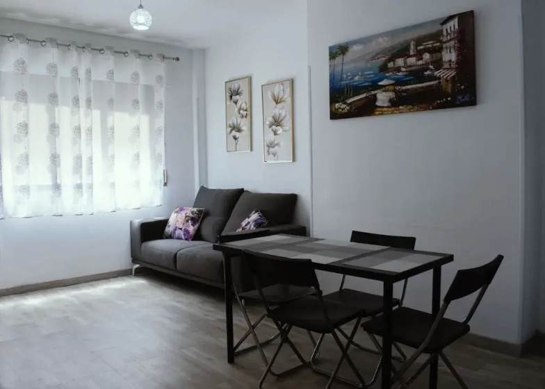 Apartamentos Sleep in Madrid S.L — отель с удобным расположением в Мадриде