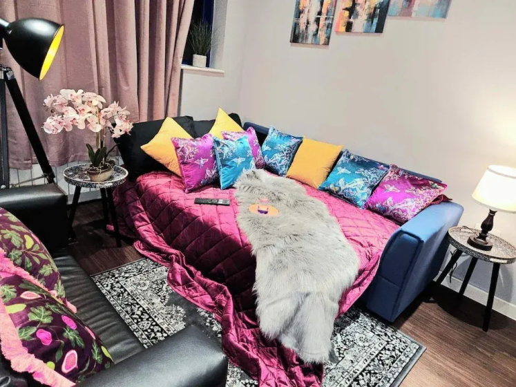 Heathrow Haven London-luxury Apartment-2nd Floor 3 — отель в Лондоне, Соединенное Королевство