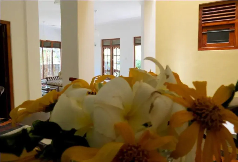 Villa Comfort 3 — отель в Хиккадува, Шри-Ланка