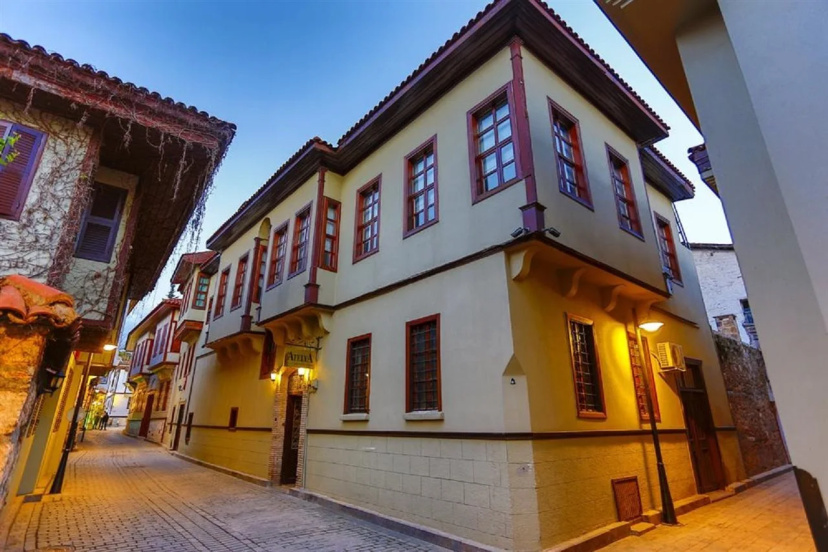 Atelya Art Hotel — забронировать отель в Анталье