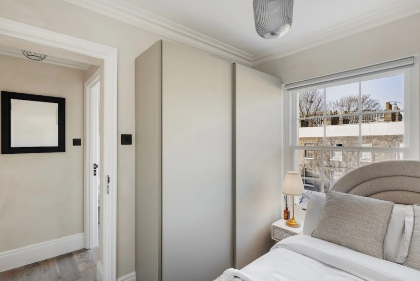 Kings Cross- 2 Bedroom Apartment — забронировать отель в Лондоне