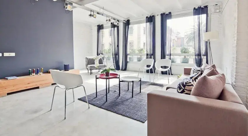 Designer Loft in the Heart of Barcelona — отель с удобным расположением в Барселоне