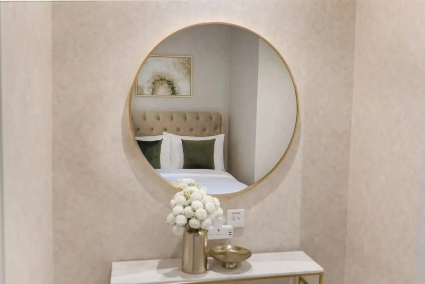 Durrani Homes - Heaven on Earth collection 5BR with panorama Burj Khalifa and fountain views — отель с удобствами в Дубае