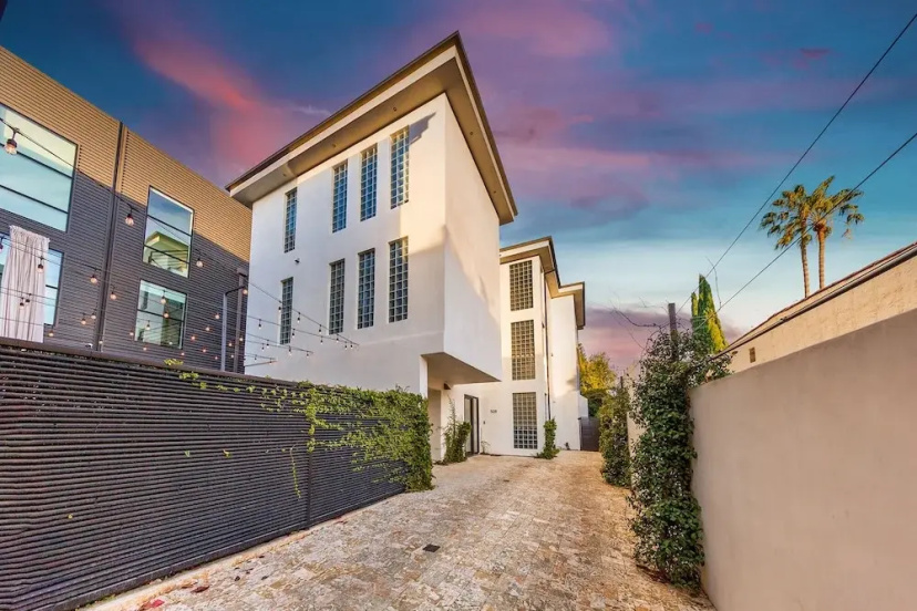 Dream Beverly Hills Mansion W. Pool — отзывы гостей и цены