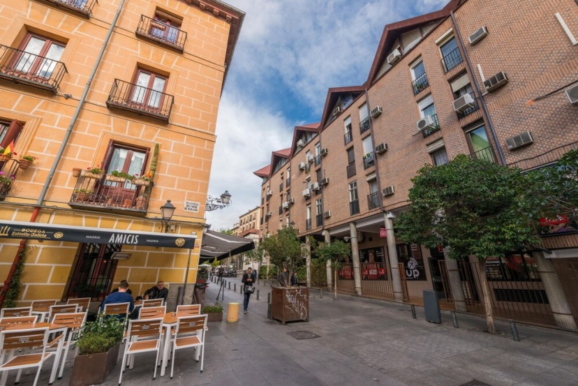 Apartamento mercado San Miguel — отель с удобным расположением в Мадриде