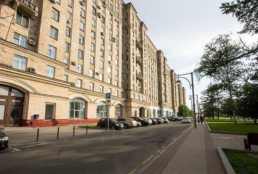 Цены на Улучшенные апартаменты «Apartlux на пл. Победы» в Москве