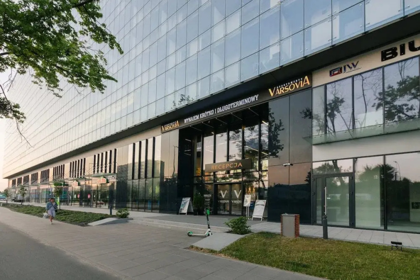 Varsovia Comfort Studios — отель в Варшаве для поездок на машине