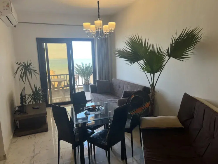 Luxury Front Sea View Apartment in Hurghada — комфортный отель в Хургаде