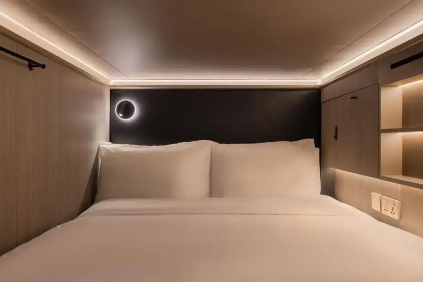 Cube Social Boutique Capsule Hotel @ Boat Quay — отель с удобным расположением в Сингапур