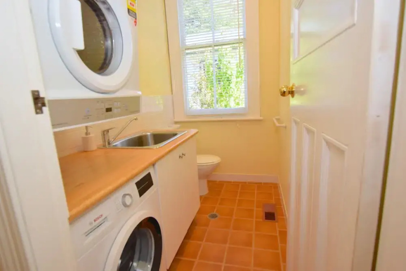 Mintie Cottage on Leura Mall — комфортный отель в Сиднее