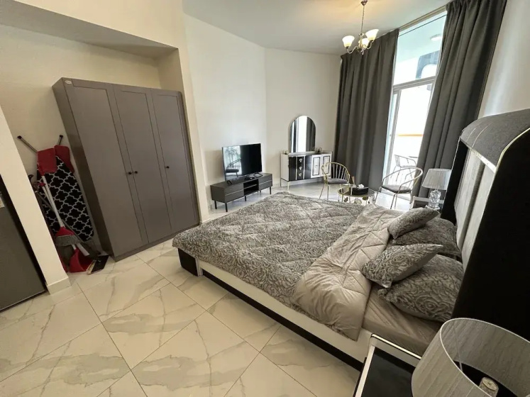 Master Piece - Elegant Studio With Canal View in Business Bay — забронировать отель в Дубае