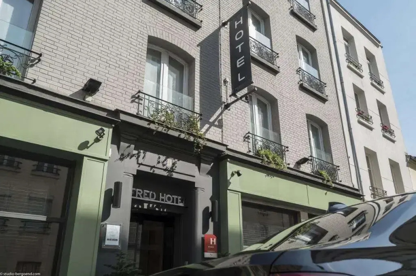 Fred Hotel — отель с удобствами в Париже