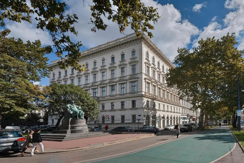 Central Luxury Apartment — отзывы гостей и цены