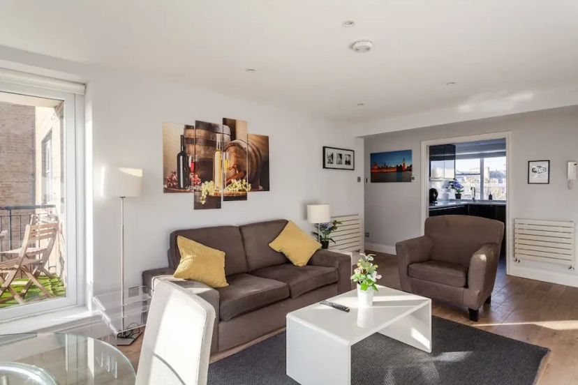 3 Bedrooms 2 Bathrooms Apartment London — отель с удобным расположением в Лондоне