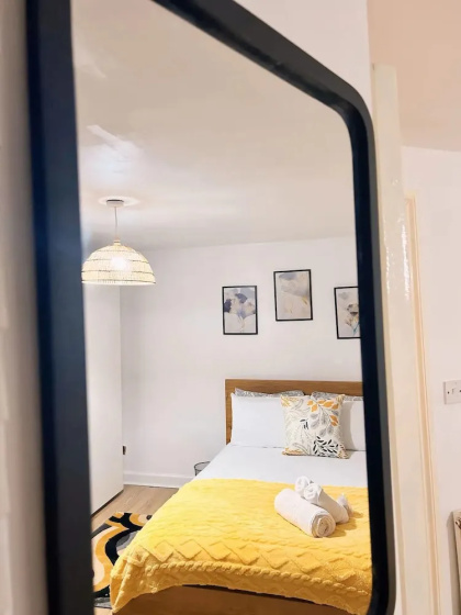 Cozy London Apartment - Central Location — забронировать отель в Лондоне