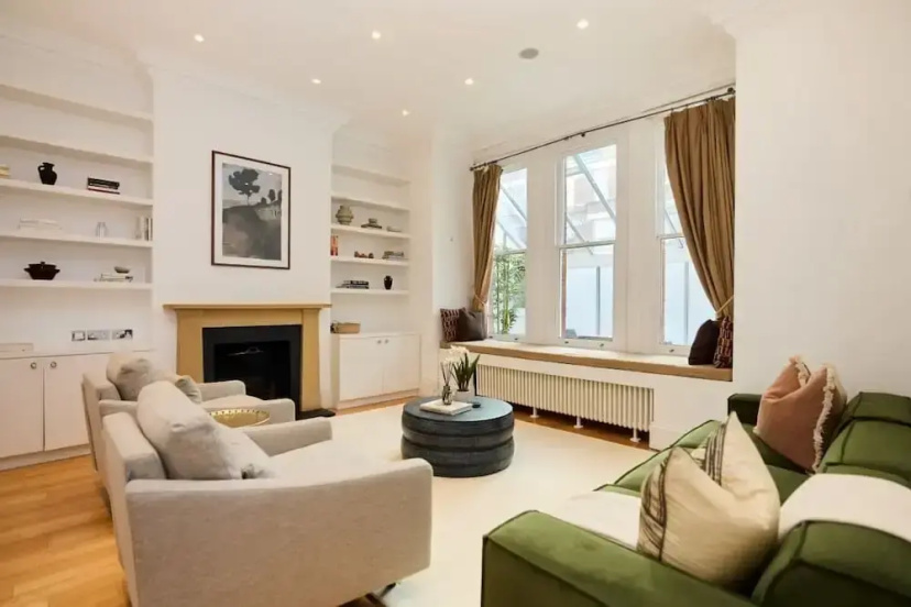 The Hampstead Getaway - Charming 5bdr Home With Conservatory — отель с удобным расположением в Лондоне