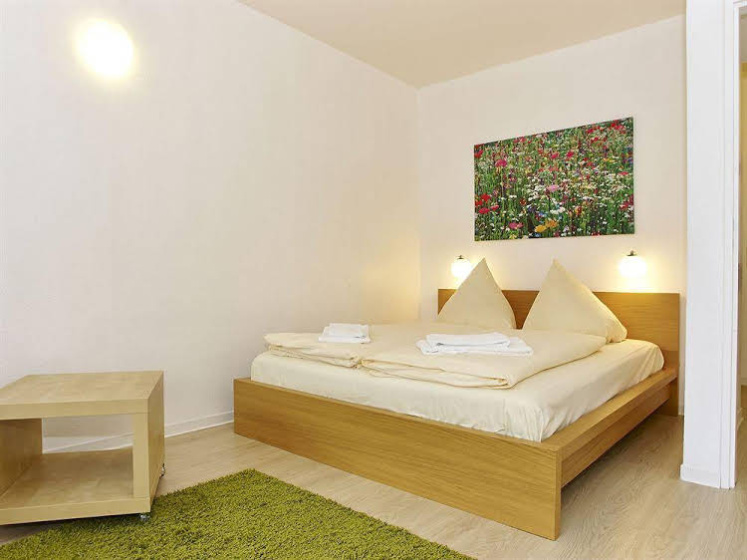 BearlinCity Apartments Berlin — отель с удобствами в Берлине