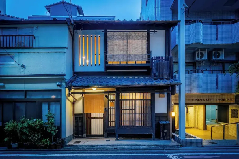 Anzu-an Machiya Holiday House — отель с удобствами в Киото