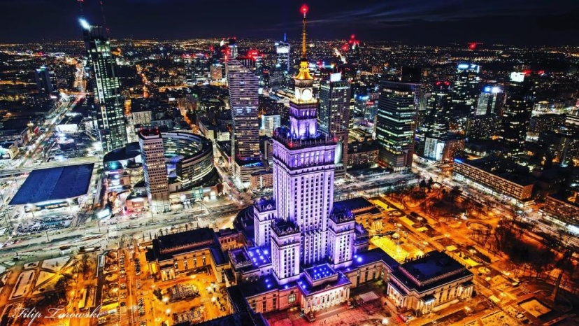 Super Apartament GREY Centrum 2x Metro Fast WiFi 300 Mbs Netflix AppleTV SmartTV Spotify Panorama Miasta — комфортный отель в Варшаве