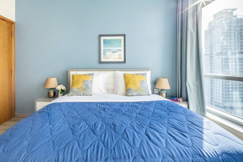 Luxurious 2BR w/ Stunning Marina Views - Minutes From Dubai Metro & Tram! — отзывы гостей и цены